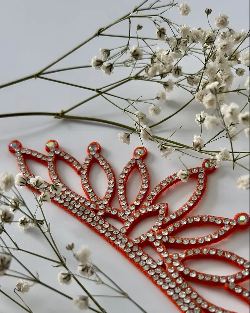 No. 7 RG Hair bun Crown (Orange) view 2