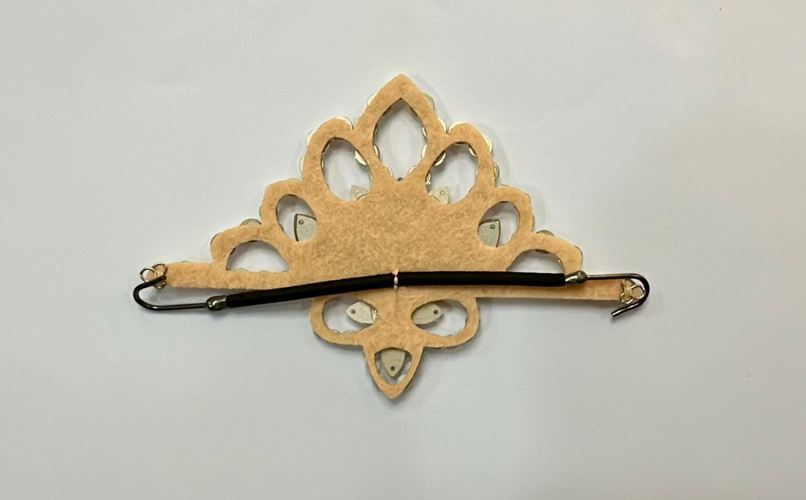 No. 2 RG Hair Crown (Beige) view 6
