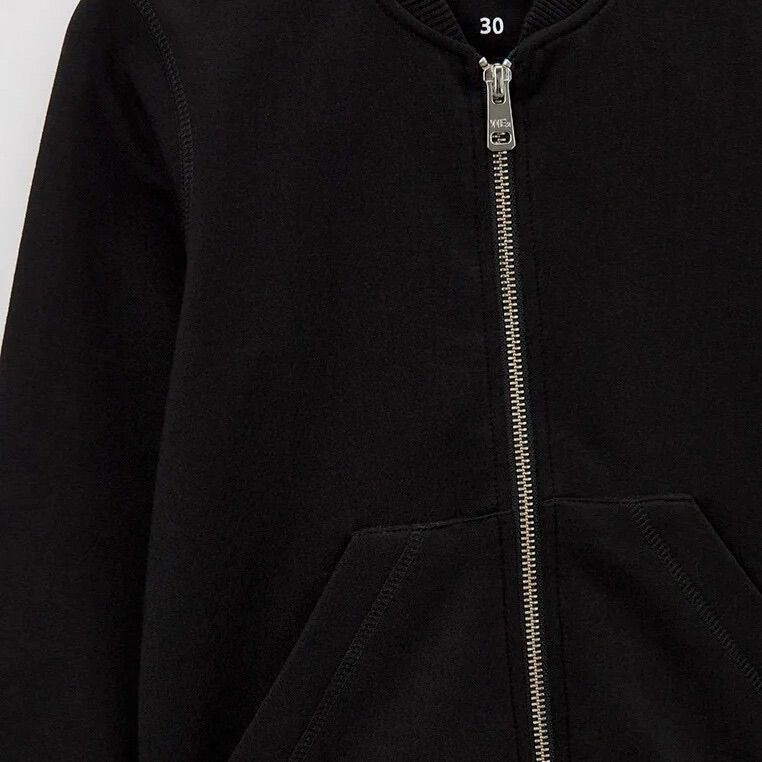 WE2 Tracksuits base, Black. view 3