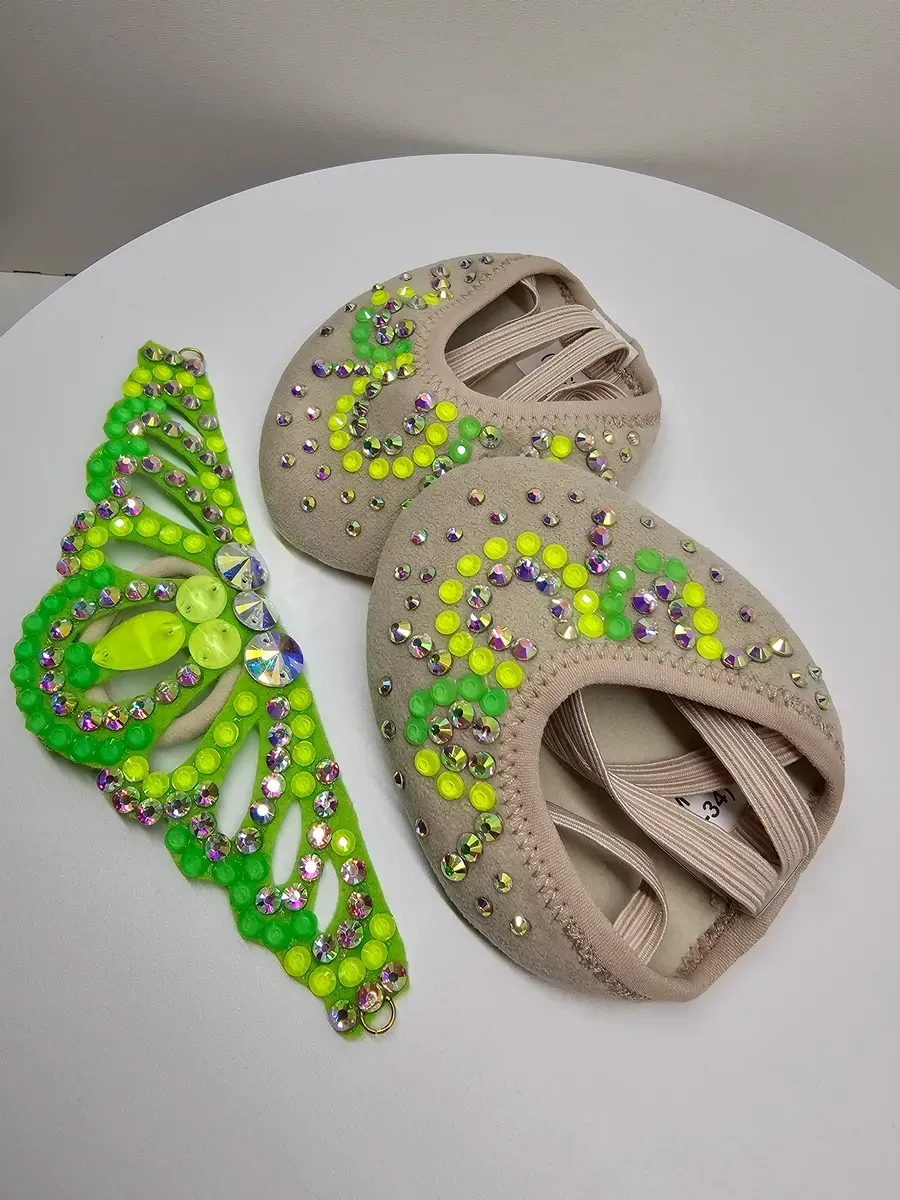 RG Set of Half Shoes & Tiara Crystals (Lime) view 4