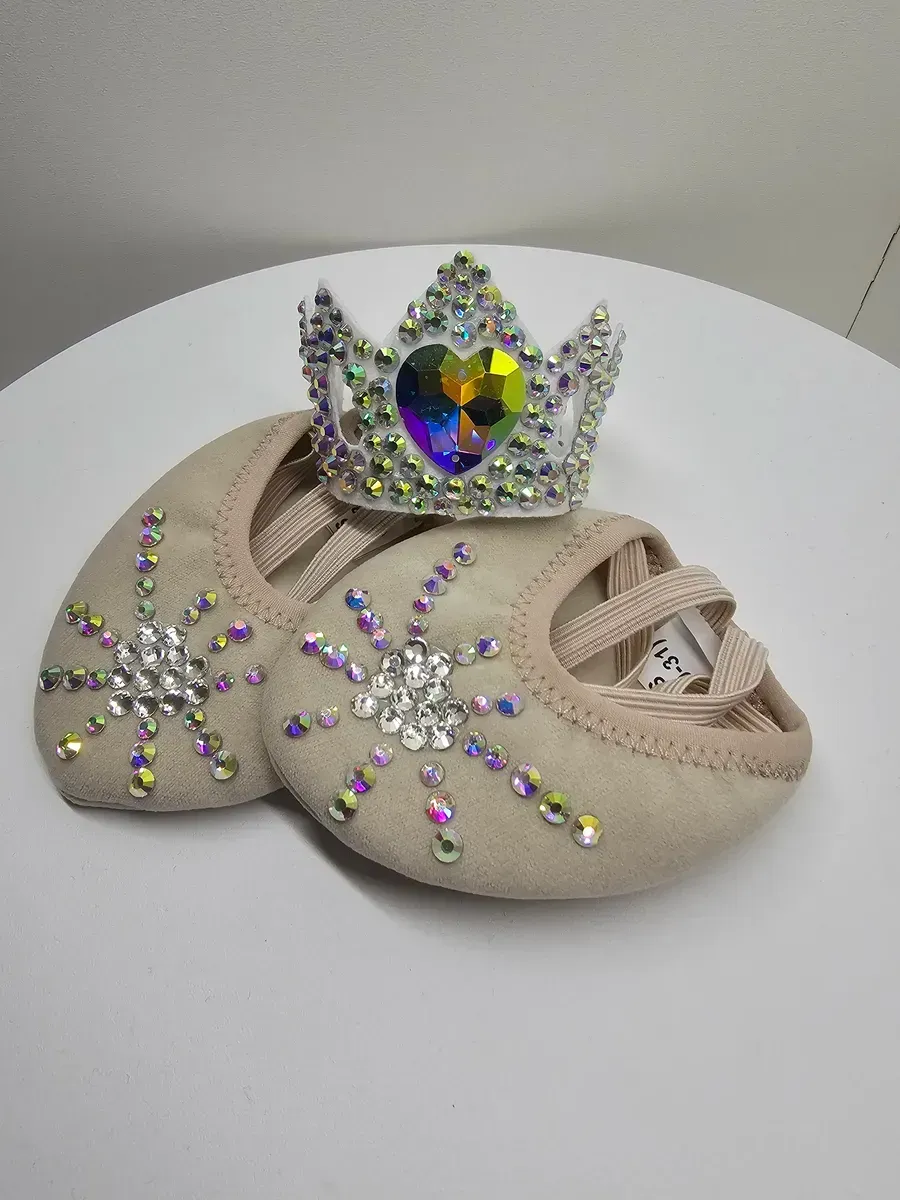 RG Set of Half Shoes & Tiara Crystals (Heart) view 6