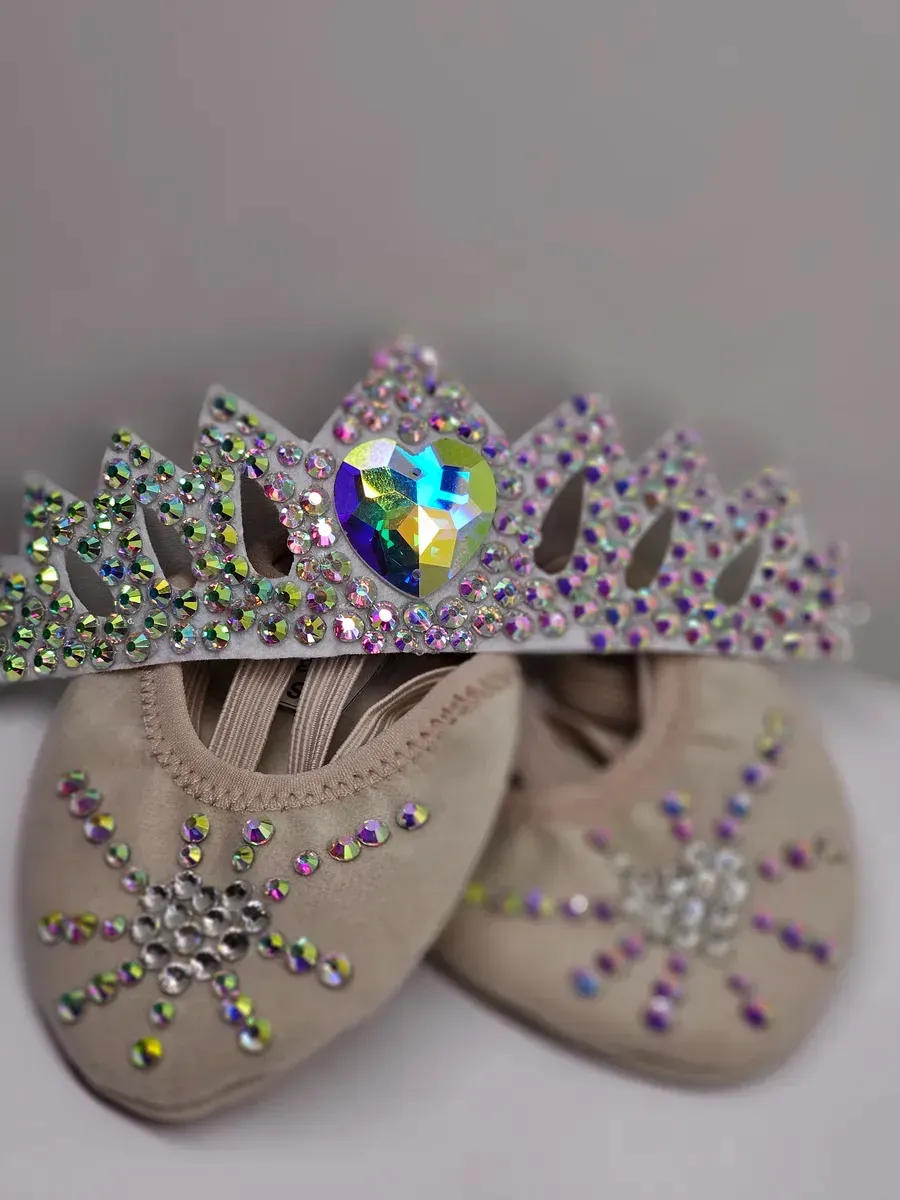 RG Set of Half Shoes & Tiara Crystals (Heart) view 5